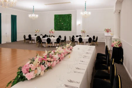 Aranjament mese botez salon Vert Charmante