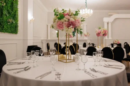 Aranjament mese botez salon Vert Charmante