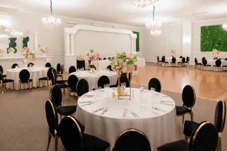 Aranjament mese botez salon Vert Charmante