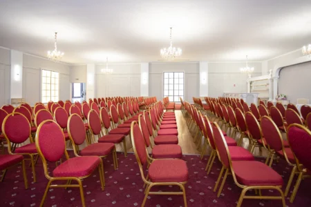 Sala #3 inainte de conferinta