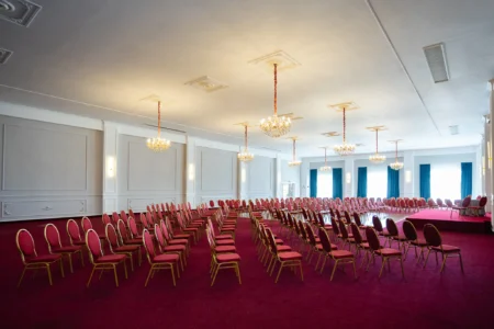 Aranjament tip teatru sala de conferinte #2